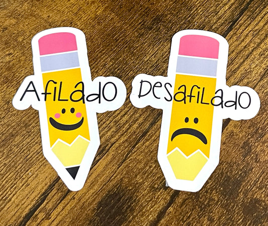Spanish Sharp Dull Pencils Sticker Set - ELL Classroom Teacher - Afilado Desafilado Waterproof Cup Labels